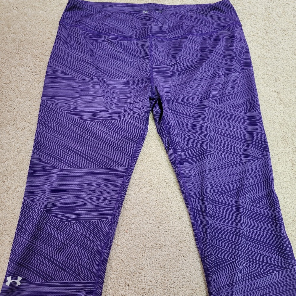 Under Armour Fitted Capri Legging, Size L, Purple